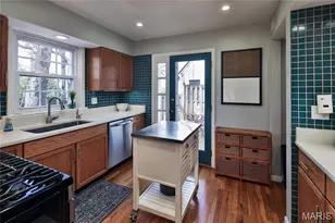 8069 Teasdale, University City, MO 63130 - Photo 12