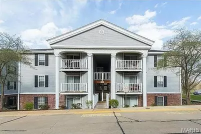 1255 Creve Coeur Crossing Lane #L, Chesterfield, MO 63017 - Photo 1