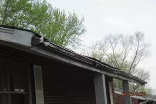 4096 Esseldale Dr, Saint Ann, MO 63074 - Photo 4