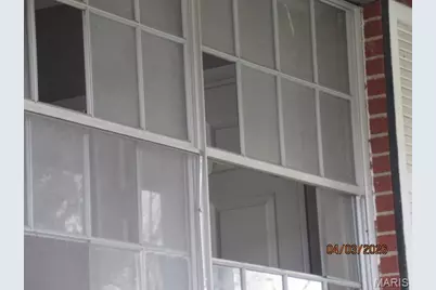 4096 Esseldale Drive, Saint Ann, MO 63074 - Photo 6