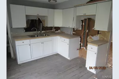 4096 Esseldale Drive, Saint Ann, MO 63074 - Photo 12