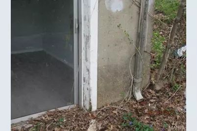 4096 Esseldale Drive, Saint Ann, MO 63074 - Photo 8