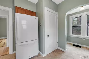 439 N Laclede Station Rd, Saint Louis, MO 63119 - Photo 16