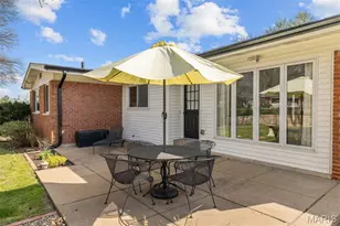 346 Norwood Cir, Ballwin, MO 63011 - Photo 4