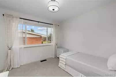 346 Norwood Circle, Ballwin, MO 63011 - Photo 20