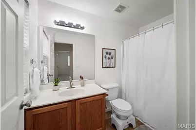 220 Saint Marys Dr, Ballwin, MO 63021 - Photo 24