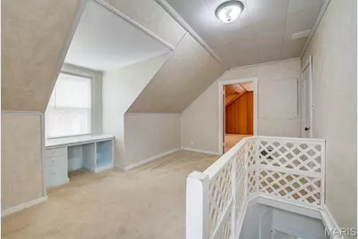 7710 Saint Albans Avenue, Saint Louis, MO 63117 - Photo 18