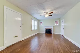 7710 St Albans Ave, Saint Louis, MO 63117 - Photo 2