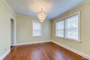 7710 St Albans Ave, Saint Louis, MO 63117 - Photo 6