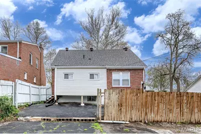 7710 Saint Albans Avenue, Saint Louis, MO 63117 - Photo 26