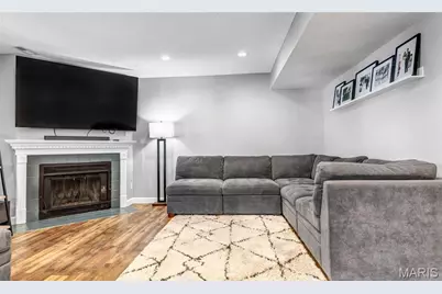 9155 N Swan Circle, Saint Louis, MO 63144 - Photo 8