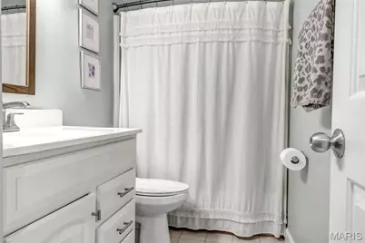 9155 N Swan Circle, Saint Louis, MO 63144 - Photo 14