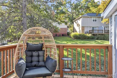 9155 N Swan Circle, Saint Louis, MO 63144 - Photo 16