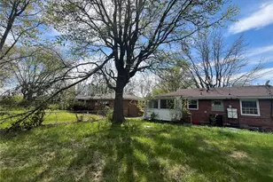 324 Gage Dr, Ferguson, MO 63135 - Photo 4