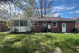 324 Gage Dr, Ferguson, MO 63135 - Photo 6