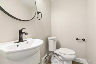 908 Crescent Dr, Saint Charles, MO 63301 - Photo 32