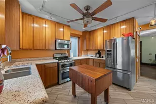 5221 S Broadway, Saint Louis, MO 63111 - Photo 12