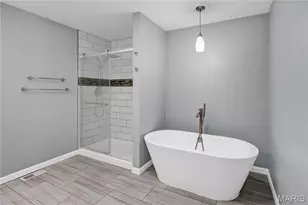 1944 Pepperrell Dr, Saint Louis, MO 63146 - Photo 44