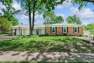 1944 Pepperrell Dr, Saint Louis, MO 63146 - Photo 4