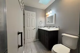 1944 Pepperrell Dr, Saint Louis, MO 63146 - Photo 24