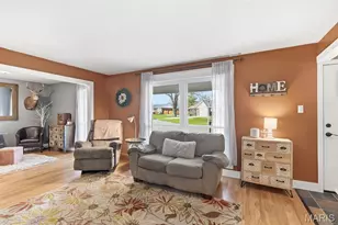 5354 Chatfield Dr, Saint Louis, MO 63129 - Photo 4