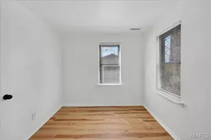 9604 Ridge Ave, Overland, MO 63114 - Photo 26