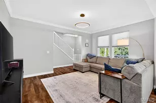 3203 Byron Pl, Saint Louis, MO 63143 - Photo 10