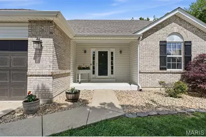 1098 Reddington Timbers Drive, Saint Charles, MO 63304 - Photo 2