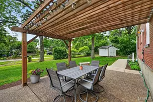 8502 Douglas Ct, Brentwood, MO 63144 - Photo 30