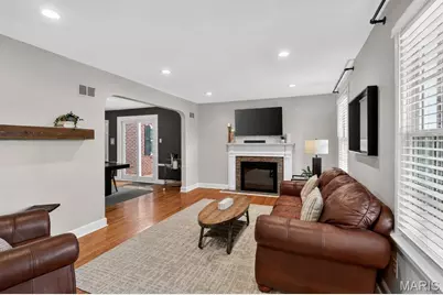 8502 Douglas Court, Brentwood, MO 63144 - Photo 4
