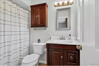 8502 Douglas Court, Brentwood, MO 63144 - Photo 16