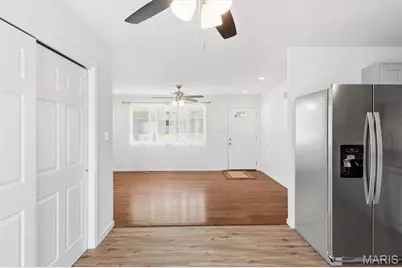 11945 Longmont Drive, Maryland Heights, MO 63043 - Photo 8