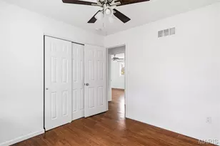 11945 Longmont Dr, Maryland Heights, MO 63043 - Photo 10