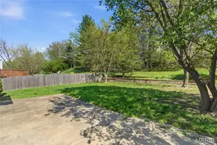 2466 Maple Crossing Dr, Wildwood, MO 63011 - Photo 32