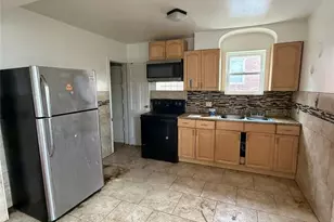 8964 Mayfield Ct, Saint Louis, MO 63136 - Photo 4