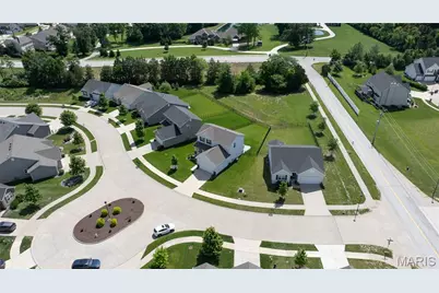10 Hidden Bluffs Drive, Lake Saint Louis, MO 63367 - Photo 34