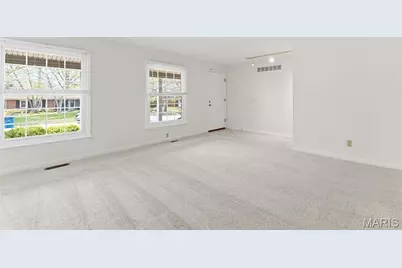 9506 Trinadad Lane, Saint Louis, MO 63126 - Photo 6