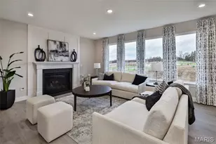 2716 Claymont Dr, Saint Louis, MO 63129 - Photo 8