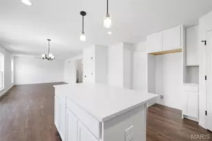 3839 Sonora Stone Dr, Florissant, MO 63031 - Photo 10