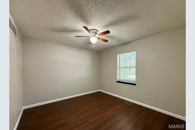 1714 Wallace Street, Poplar Bluff, MO 63901 - Photo 4
