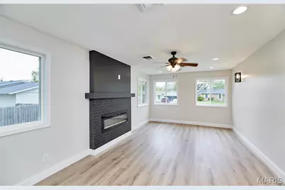 1329 S Wheaton Drive, Saint Charles, MO 63301 - Photo 14