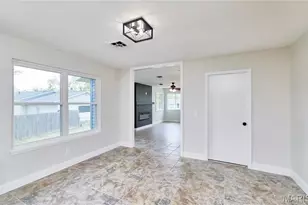 1329 S Wheaton Dr, Saint Charles, MO 63301 - Photo 12