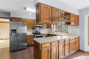 4 Scarsdale Manor Ct, Saint Charles, MO 63303 - Photo 10