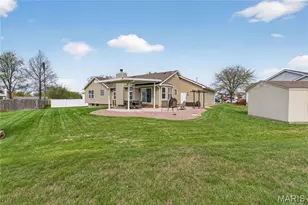 18 Locust Hills Ct, O'Fallon, MO 63366 - Photo 36