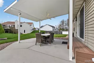 18 Locust Hills Ct, O'Fallon, MO 63366 - Photo 34