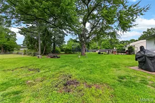 730 Babler Dr, Florissant, MO 63031 - Photo 24