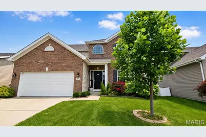 1932 Maryland Oaks Circle, Maryland Heights, MO 63146 - Photo 2