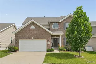 1932 Maryland Oaks Cir, Maryland Heights, MO 63146 - Photo 1