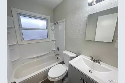 10300 Ross Circle, Saint Louis, MO 63137 - Photo 10