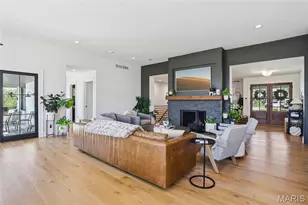 853 Elmtree Ln, Kirkwood, MO 63122 - Photo 8